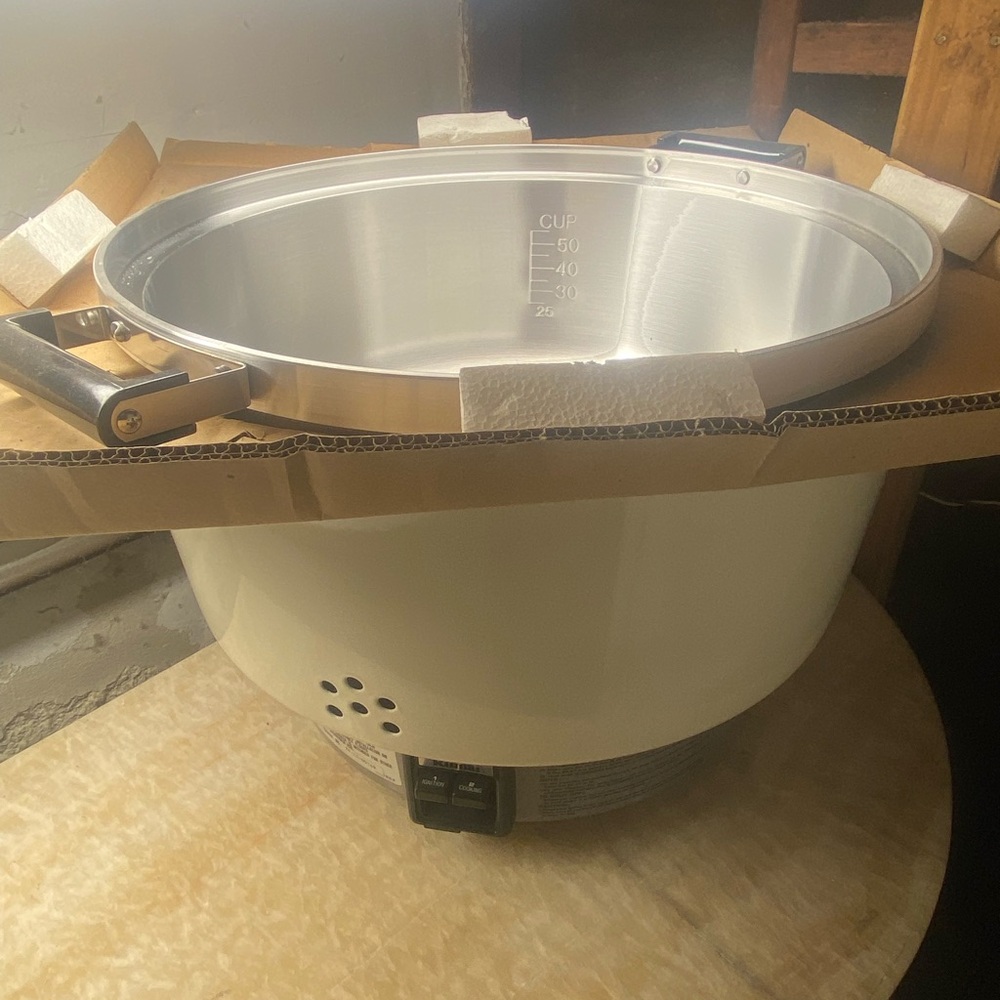 Rinnai Gas Cooker Natural Gas / RER-55AS-N (55 Cups)
